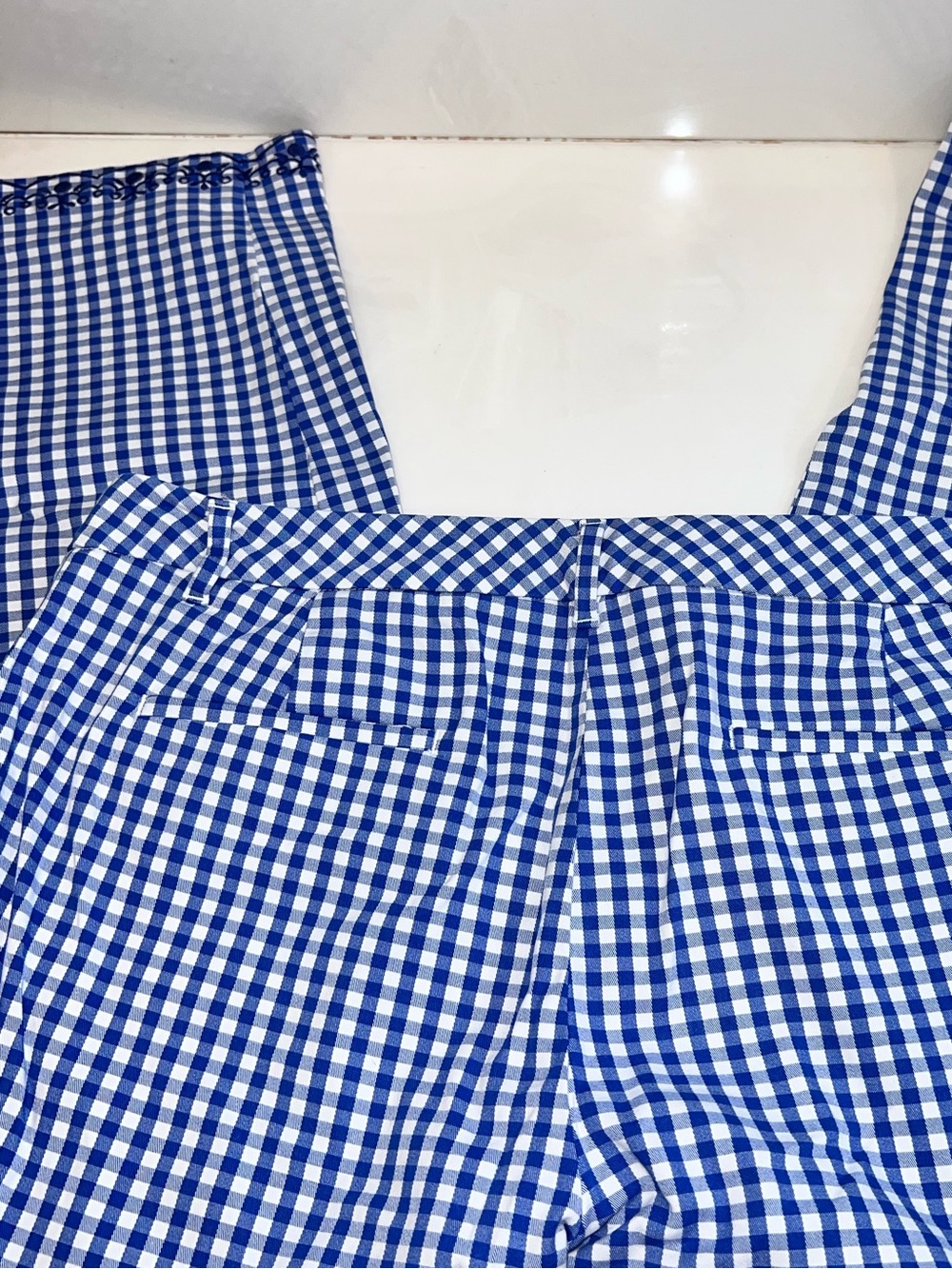💙 Talbots Petites Blue White Gingham Capri Pants Women’s 14P Coastal Preppy💙 - Picture 3 of 11